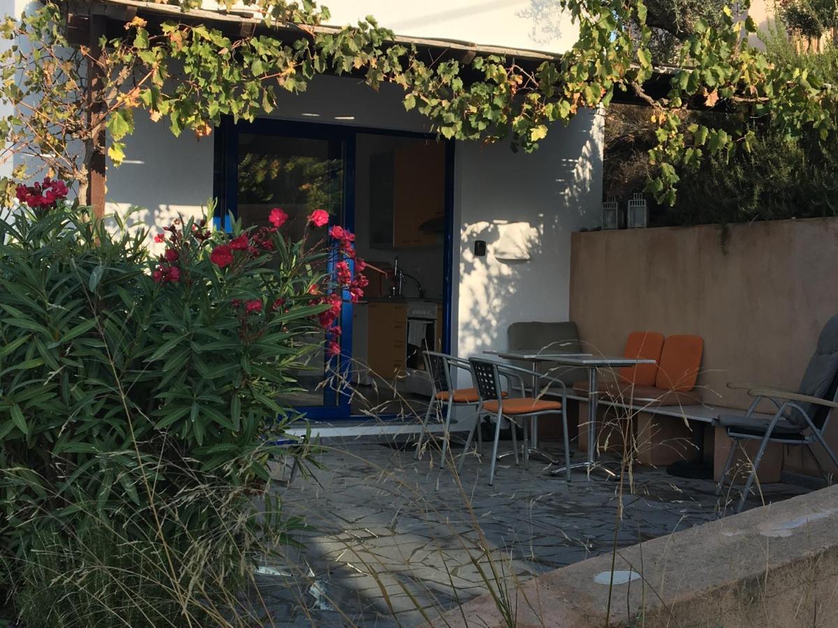 Landros Villa Kamilárion Eksteriør bilde